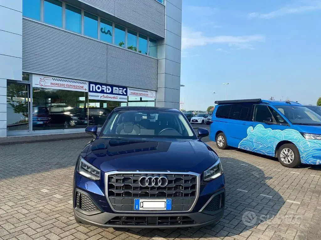 Usata Audi Q2 Business 150 CV (110 kW) 2023 Grigio SUV