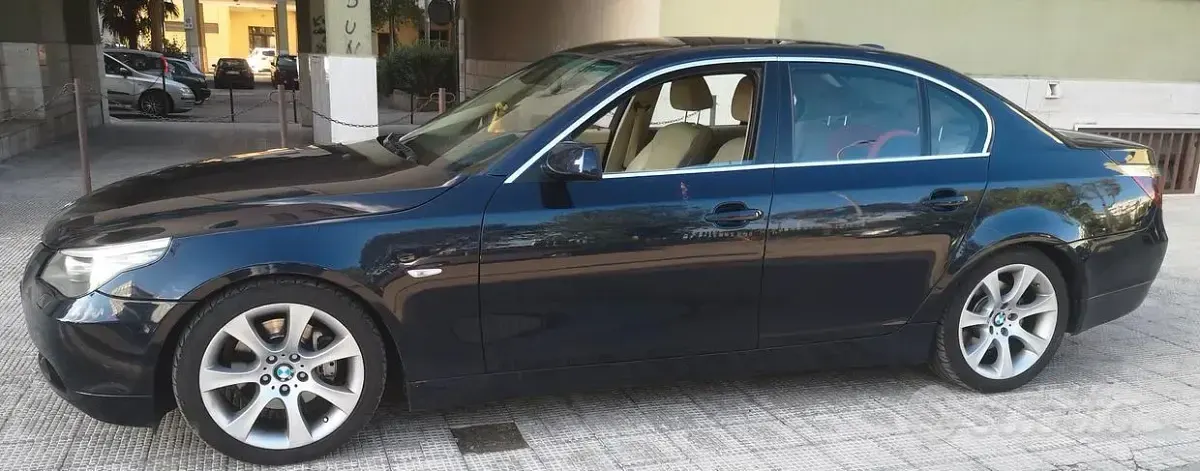 Usata BMW 530 218 CV (160 kW) 2003 Blu Berlina