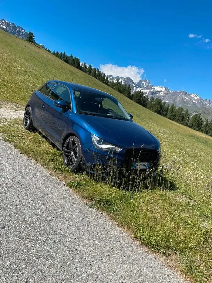 Usata Audi A1 Ambition 105 CV (77 kW) 2011 Blu Utilitaria
