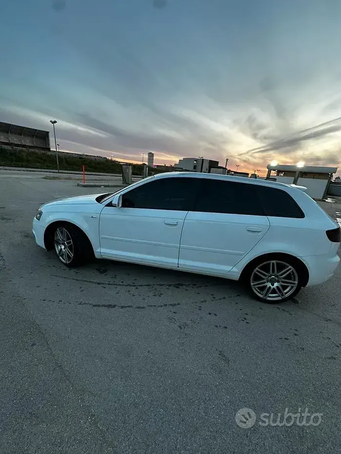 Usata Audi A3 Sportback S-Line 140 CV (102 kW) 2011 Bianco Utilitaria