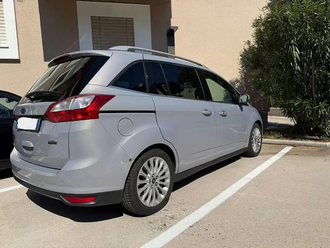 Usata Ford C-MAX Titanium 116 CV (85 kW) 2012 Blu/azzurro Monovolume