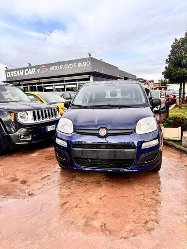 Usata Fiat Panda Easy 69 CV (50 kW) 2017 Blu Utilitaria