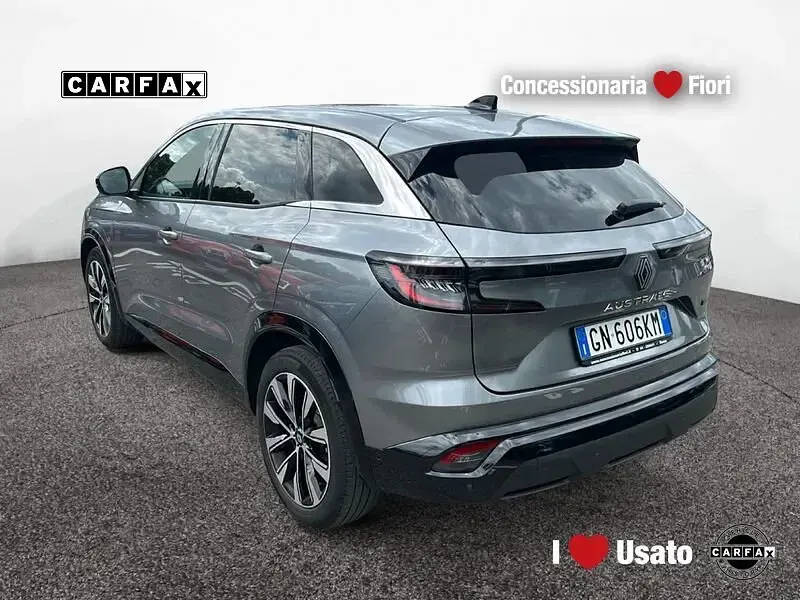 Usata Renault Austral Techno 199 CV (146 kW) 2023 Grigio SUV