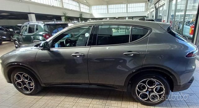 Usata Alfa Romeo Tonale Sprint 131 CV (96 kW) 2024 Grigio SUV