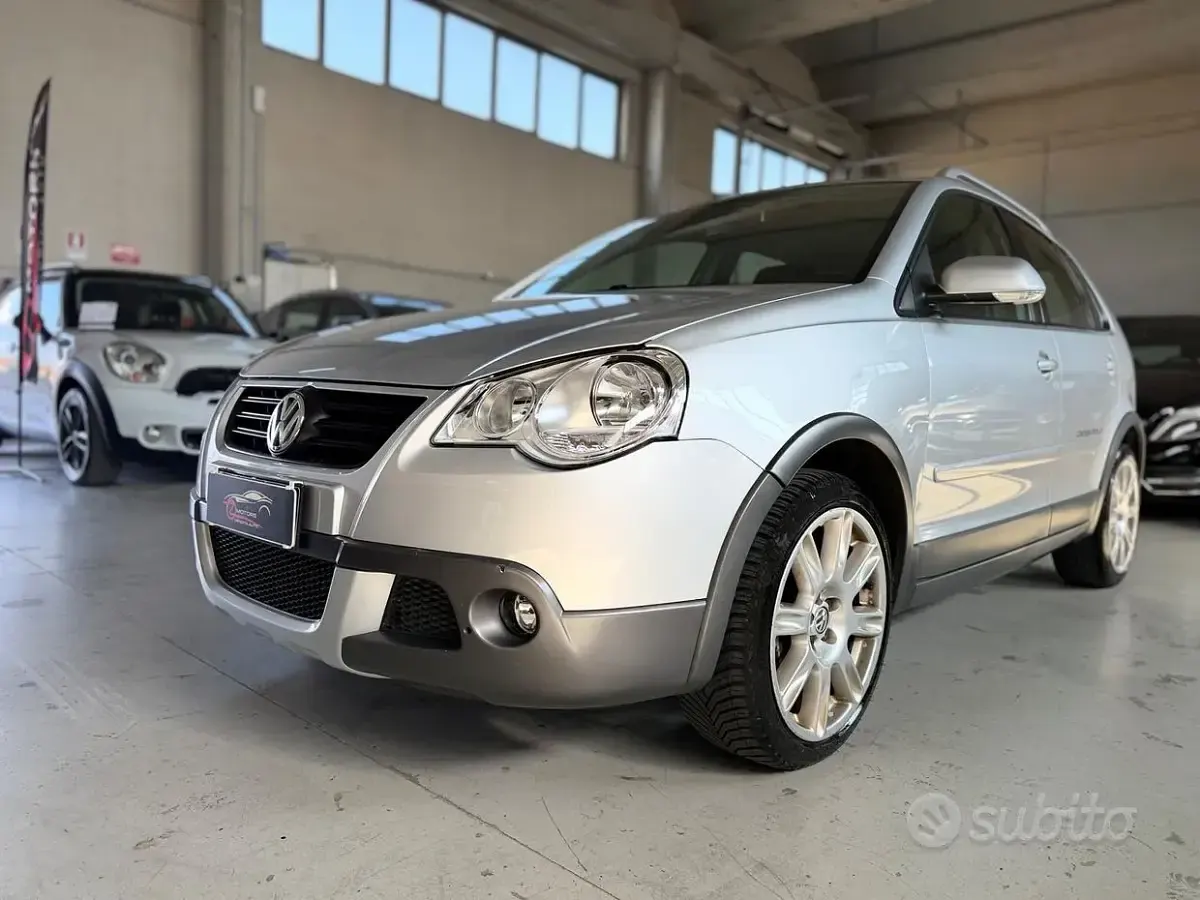 Usata VW Polo Cross 80 CV (58 kW) 2006 Grigio Utilitaria