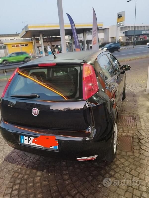 Usata Fiat Punto 69 CV (50 kW) 2018 Nero Utilitaria