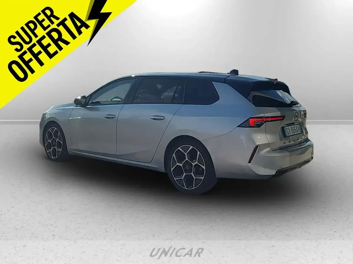 Usata Opel Astra Ultimate 131 CV (96 kW) 2024 Grigio Utilitaria