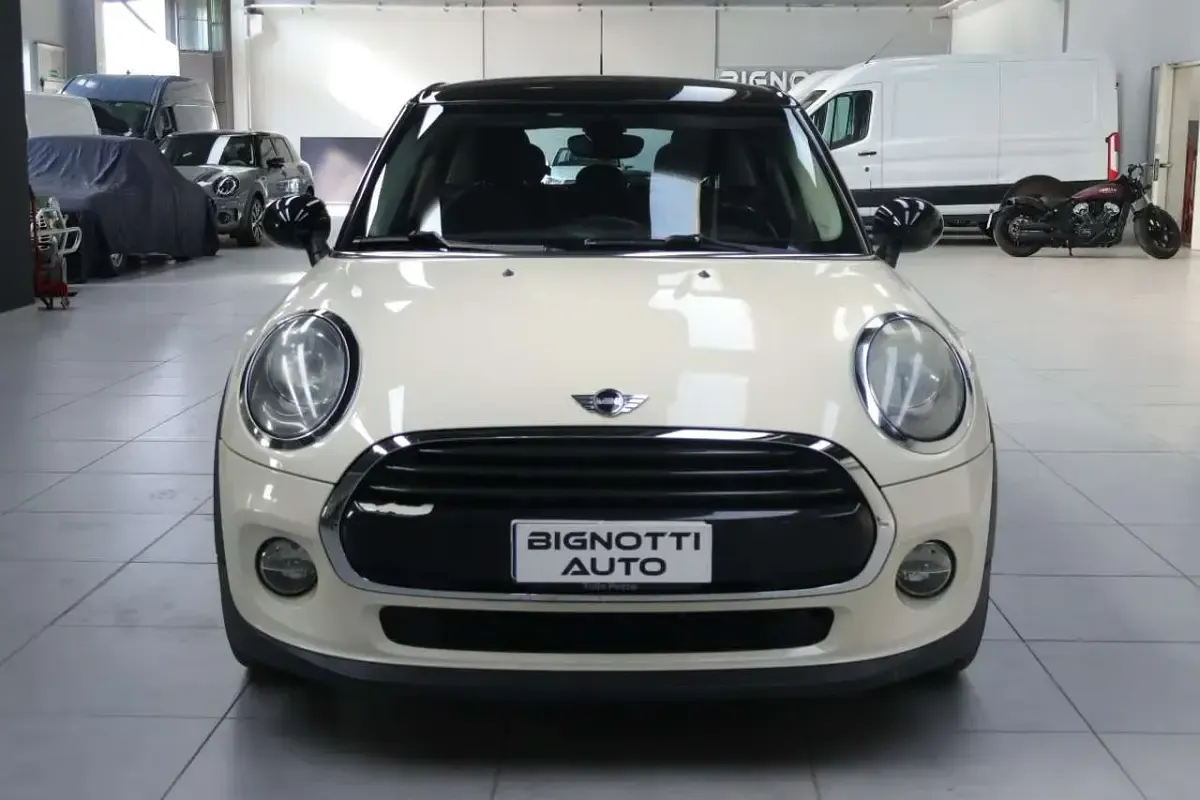 Usata Mini Cooper D 116 CV (85 kW) 2017 Other Utilitaria