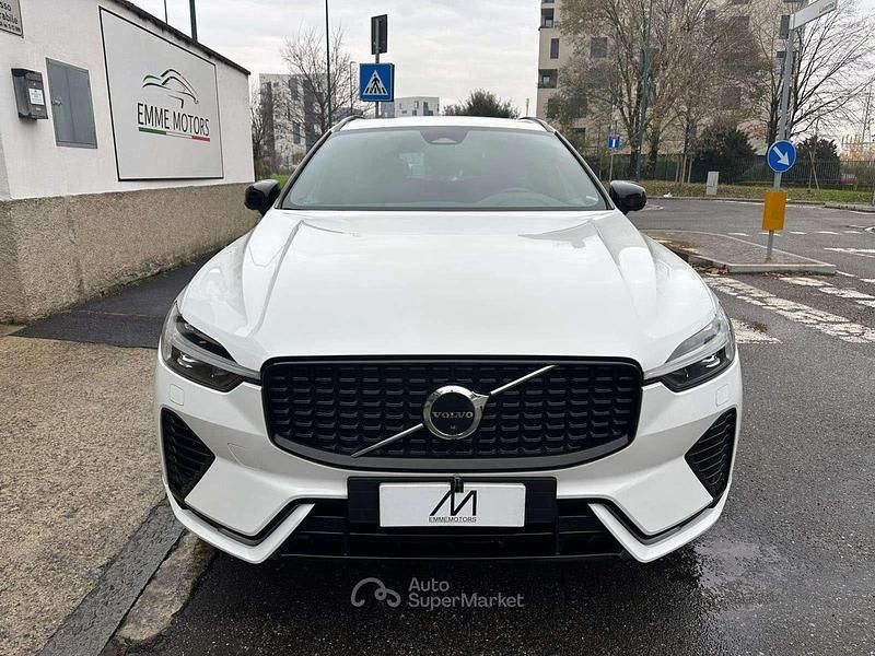 Usata Volvo XC60 R-Design 253 CV (186 kW) 2022 Bianco ghiacciaio SUV