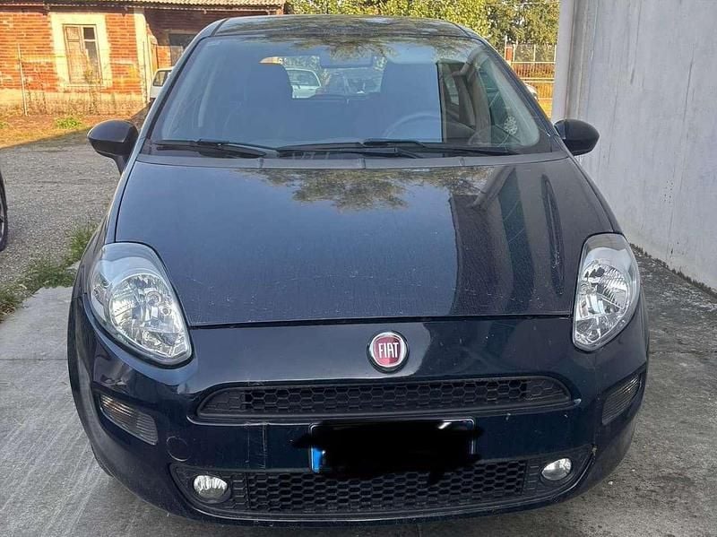 Nero Usata 2016 Fiat Punto Street Due volumi | 5700 € (Buon prezzo) - Immagine 1/4