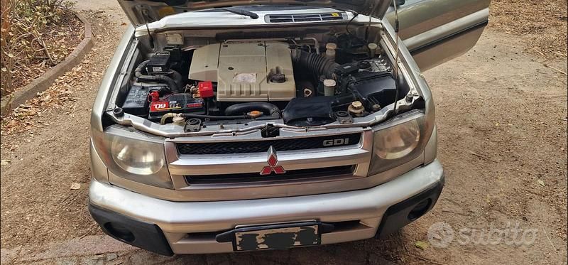 Usata Mitsubishi Pajero 120 CV (88 kW) 2000 Grigio SUV