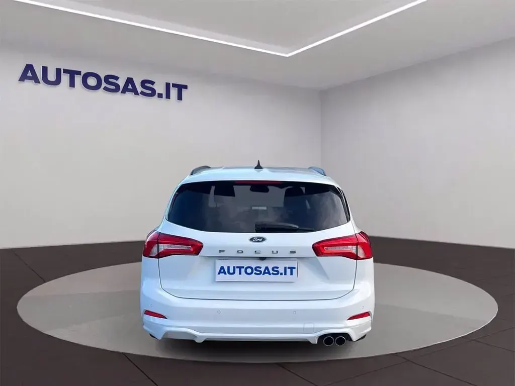 Usata Ford Focus ST-Line 120 CV (88 kW) 2022 Bianco Station wagon