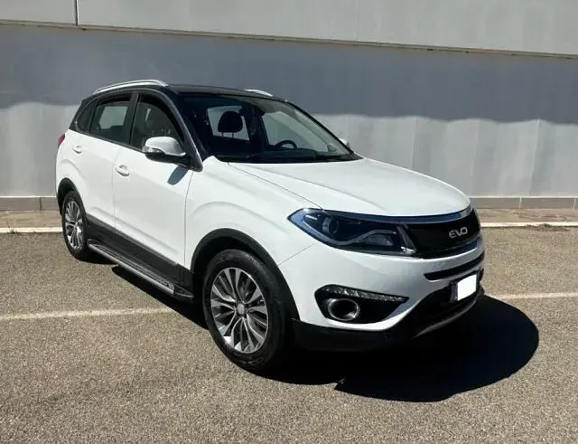 Usata DR DR6 150 CV (110 kW) 2020 Bianco SUV