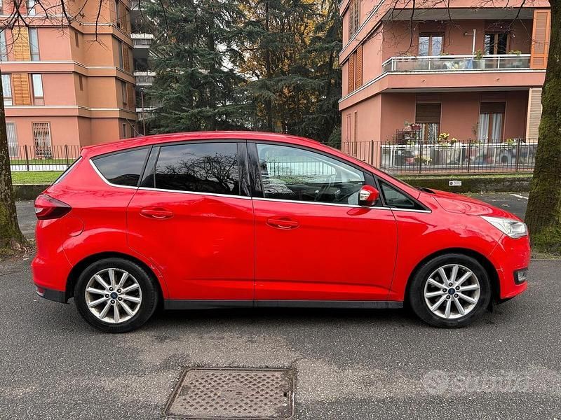 Usata Ford C-MAX Titanium 120 CV (88 kW) 2018 Rosso Monovolume