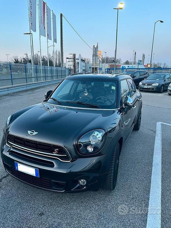 Usata Mini Cooper SD Countryman 143 CV (105 kW) 2015 Marrone SUV