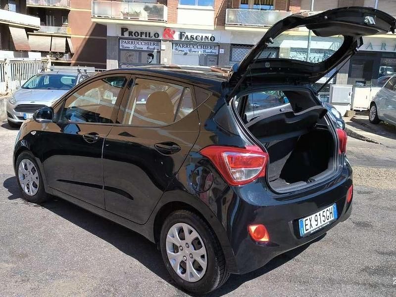 Usata Hyundai i10 Style 67 CV (49 kW) 2014 Nero Utilitaria