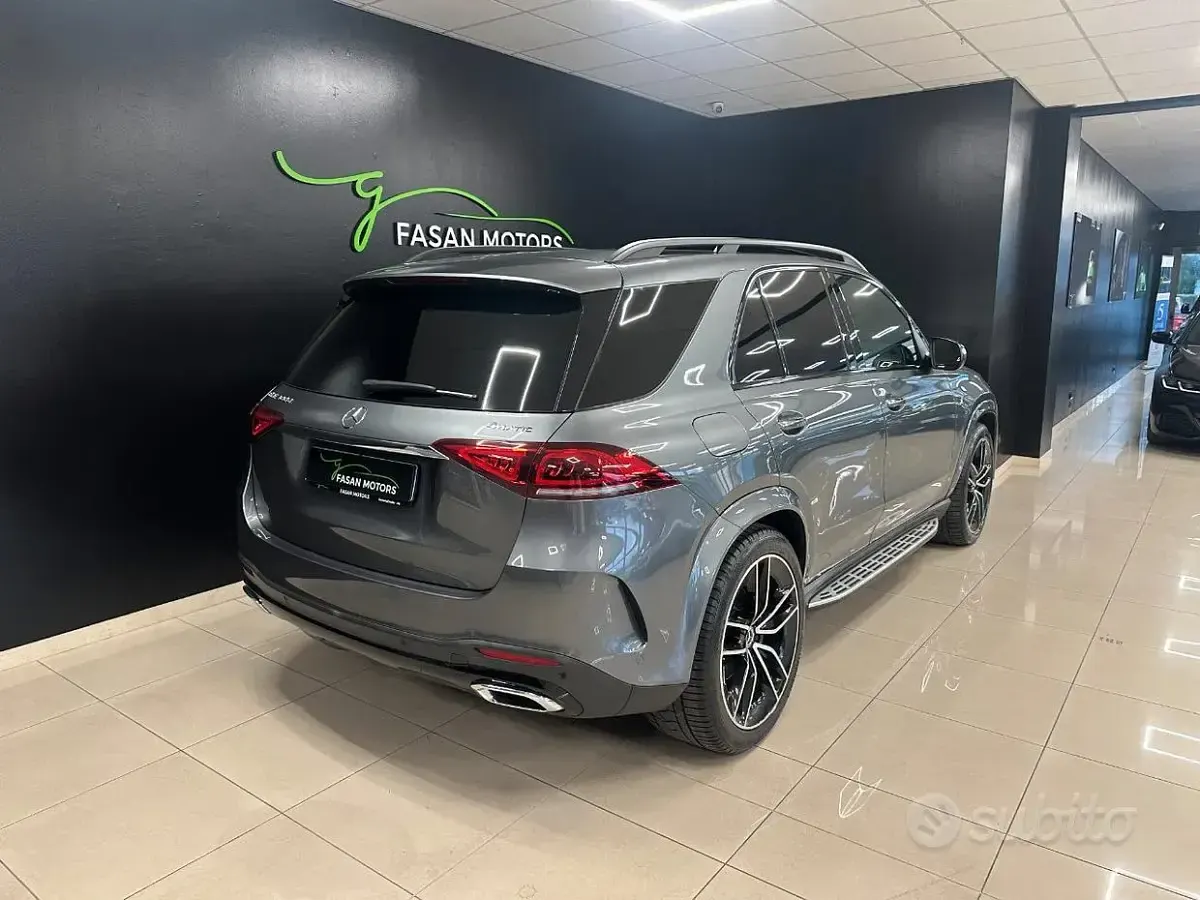 Usata Mercedes GLE300 Premium Plus 245 CV (180 kW) 2020 Grigio SUV