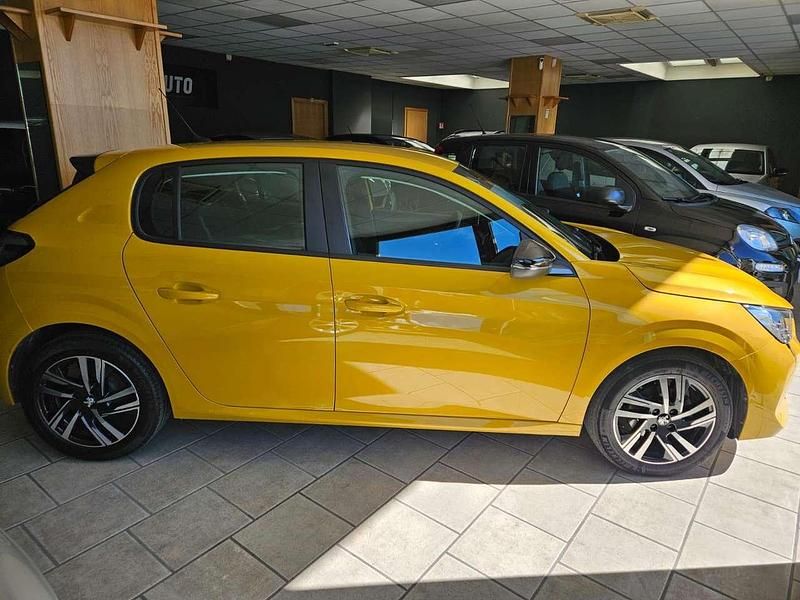 Usata Peugeot 208 Active 75 CV (55 kW) 2023 Giallo Utilitaria