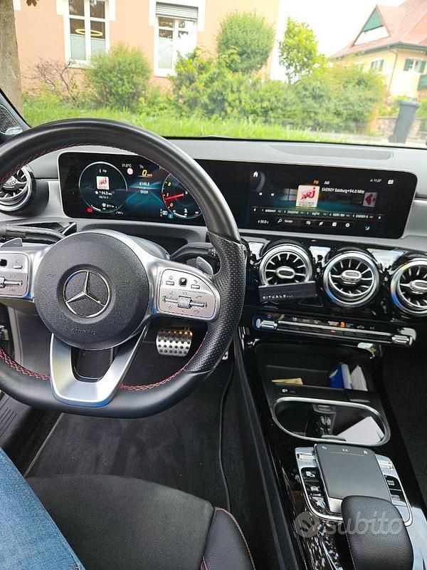 Usata Mercedes A250 224 CV (164 kW) 2019 Nero Berlina