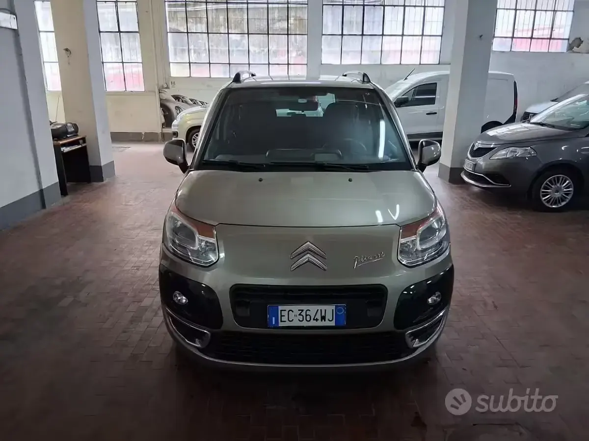 Usata Citroën C3 Picasso 95 CV (69 kW) 2010 Marrone Monovolume