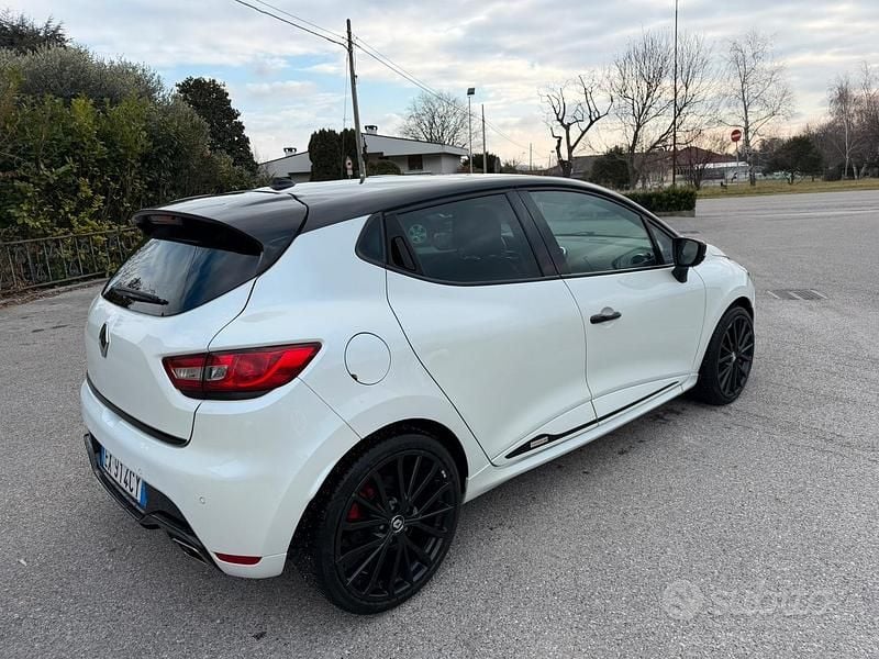 Usata Renault Clio IV R.S. 200 CV (147 kW) 2014 Berlina