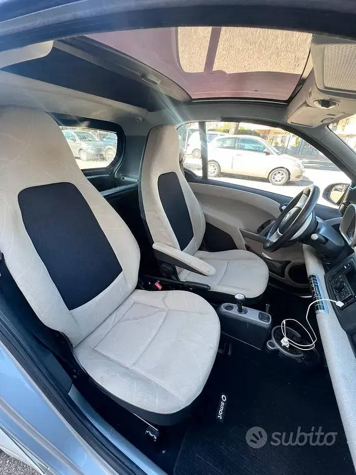 Usata Smart ForTwo Coupé 54 CV (39 kW) 2011 Bianco Coupé