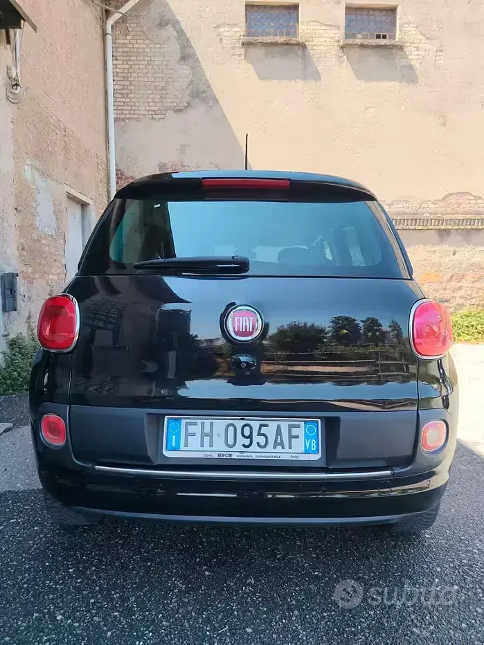 Usata Fiat 500L Living 95 CV (69 kW) 2017 Nero Monovolume