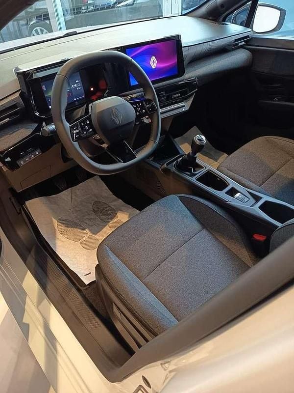 Nuova Renault Clio V Evolution 114 CV (83 kW) 2026 Bianco Utilitaria