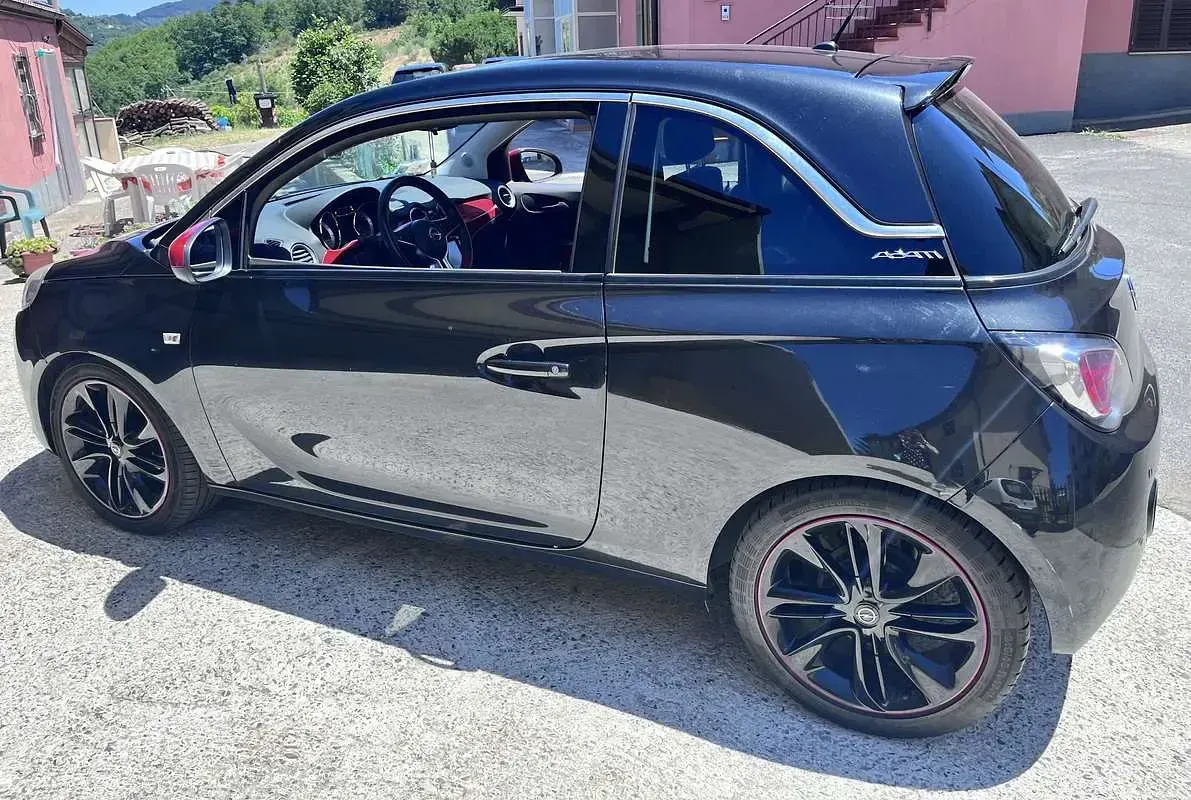 Usata Opel Adam Slam 69 CV (50 kW) 2013 Nero Utilitaria