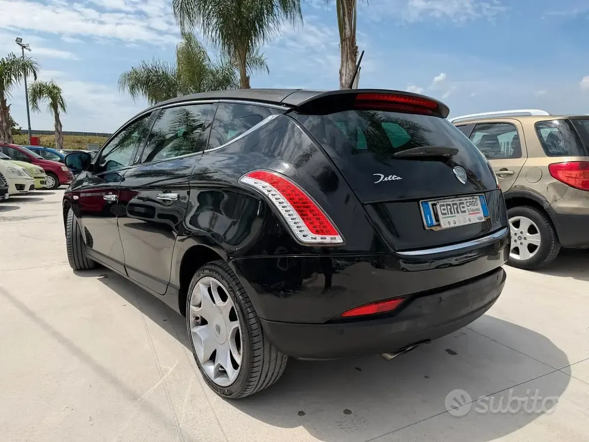 Usata Lancia Delta 200 CV (147 kW) 2009 Nero Utilitaria