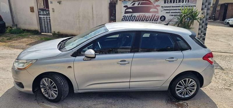 Usado Citroën C4 Exclusive 114 CV (83 kW) 2014 Plateado Berlina