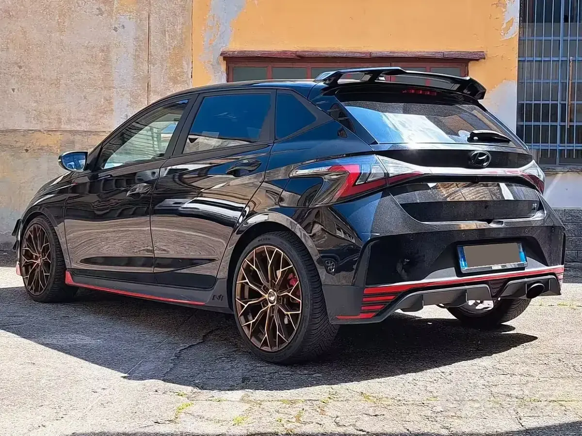 Käytetty Hyundai i20 N Performance 204 HP (150 kW) 2022 Musta Viistoperä