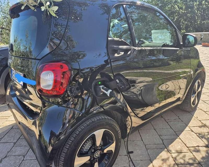 Usata Smart ForTwo Coupé Passion 41 kW (56 CV) 2021 Nero Utilitaria