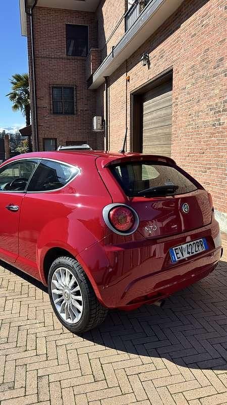 Usata Alfa Romeo MiTo Distinctive 84 CV (61 kW) 2014 Rosso Utilitaria
