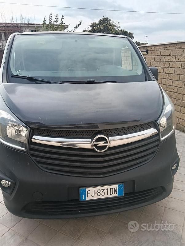 Usata Opel Vivaro 2017 Nero Monovolume