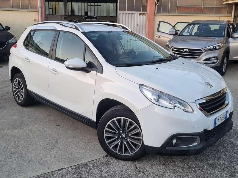 Usata Peugeot 2008 Active 68 CV (50 kW) 2014 Bianco SUV