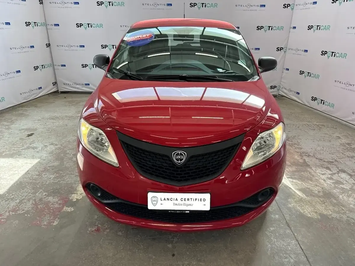 Gebraucht Lancia Ypsilon 69 PS (50 kW) 2019 Rot Kleinwagen