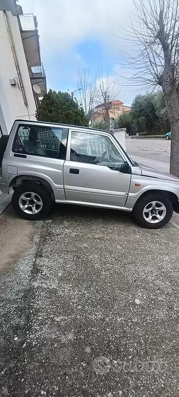 Usata Suzuki Vitara 2002 Grigio SUV
