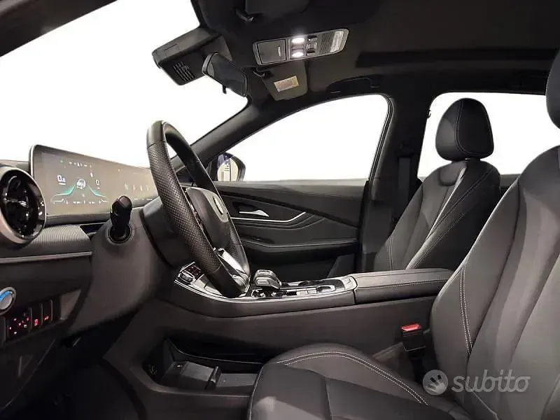Usata EVO Evo 6 177 CV (130 kW) 2025 Verde SUV