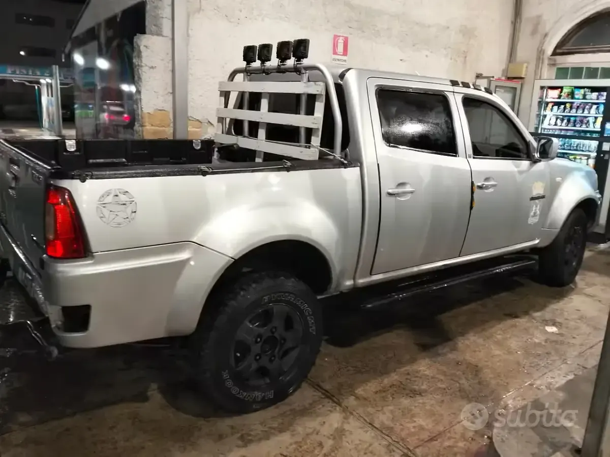 Usata Tata Xenon 140 CV (102 kW) 2010 Grigio Pick-up