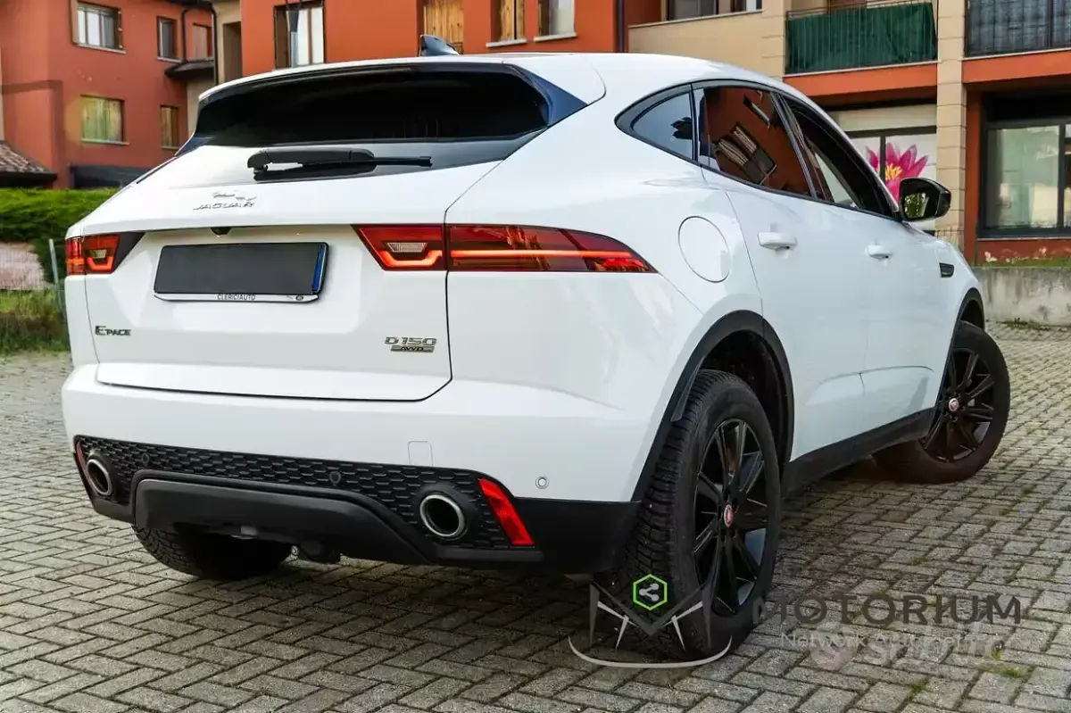 Usata Jaguar E-Pace 150 CV (110 kW) 2020 Bianco SUV
