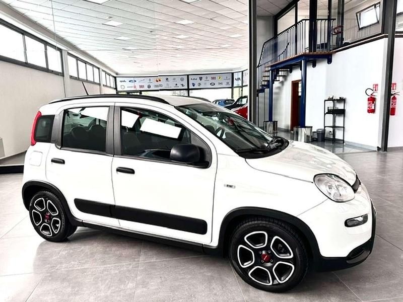 Usata Fiat Panda City Life 69 CV (50 kW) 2022 Bianco Utilitaria