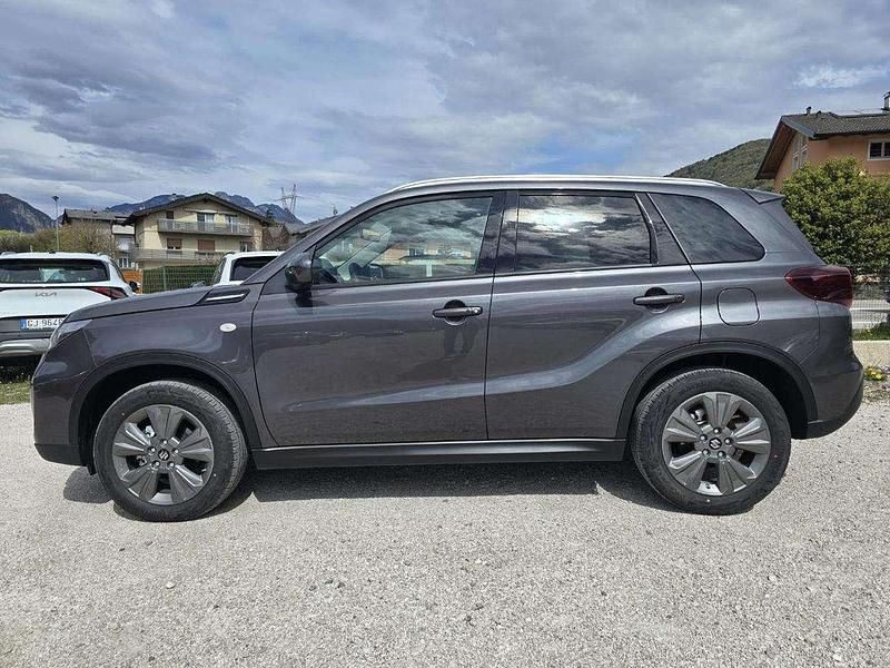 Nuova Suzuki Vitara 110 CV (80 kW) 2026 Grigio SUV