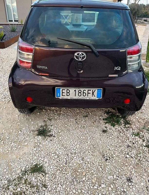 Usata Toyota iQ 98 CV (72 kW) 2010 Utilitaria