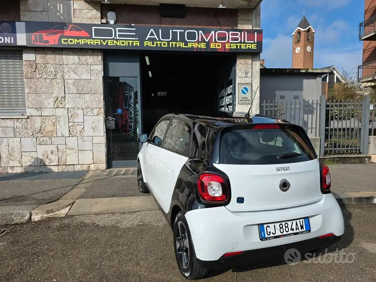 Usata Smart ForFour Prime 41 kW (56 CV) 2026 Bianco Utilitaria