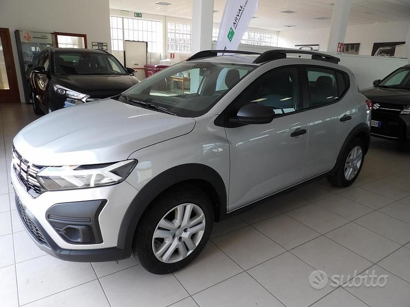 Usata Dacia Sandero Expression 91 CV (66 kW) 2024 Grigio Berlina