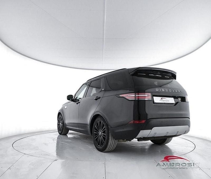 Usado Land Rover Discovery 5 HSE 241 CV (177 kW) 2020 Negro SUV