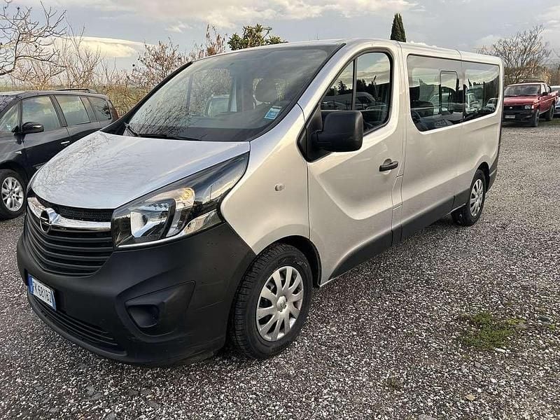 Usata Opel Vivaro 125 CV (91 kW) 2017 Monovolume