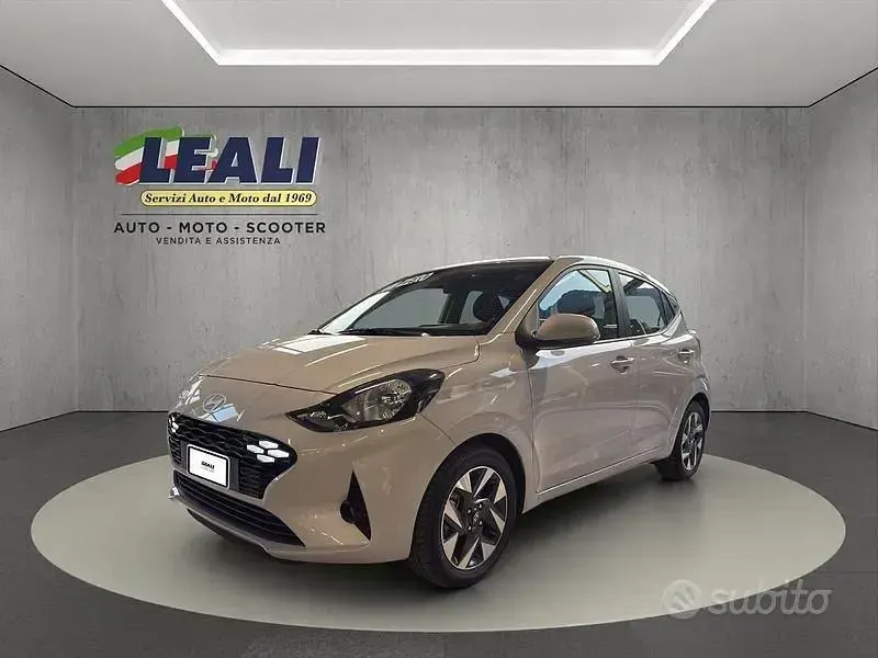 Nuova Hyundai i10 63 CV (46 kW) 2026 Grigio Utilitaria