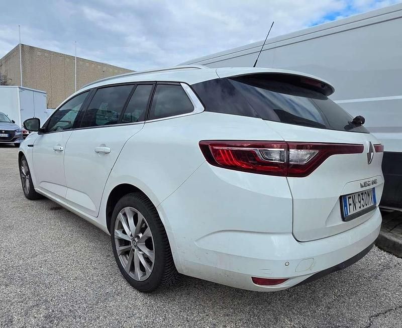 Usata Renault Mégane GrandTour Play 110 CV (80 kW) 2018 Bianco Station wagon